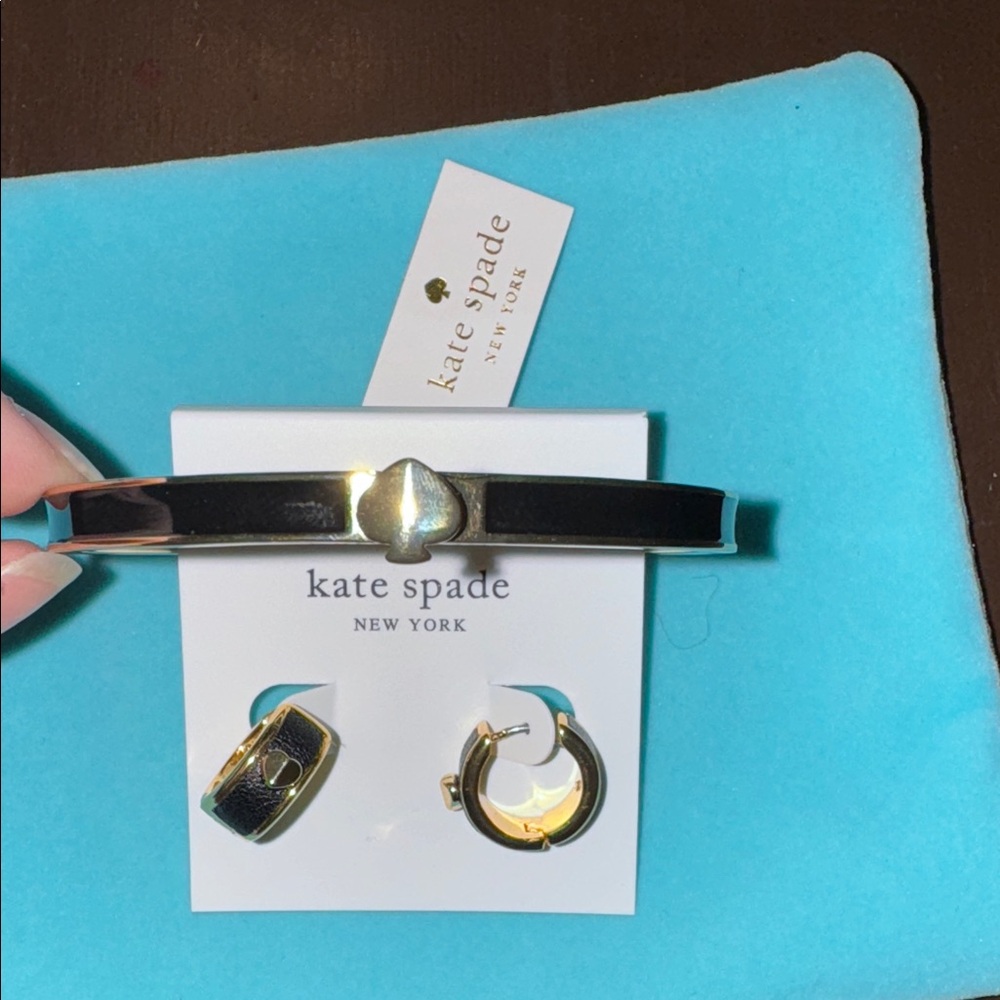 Kate Spade Spade Bangle With Matching Heart Huggie Earrings